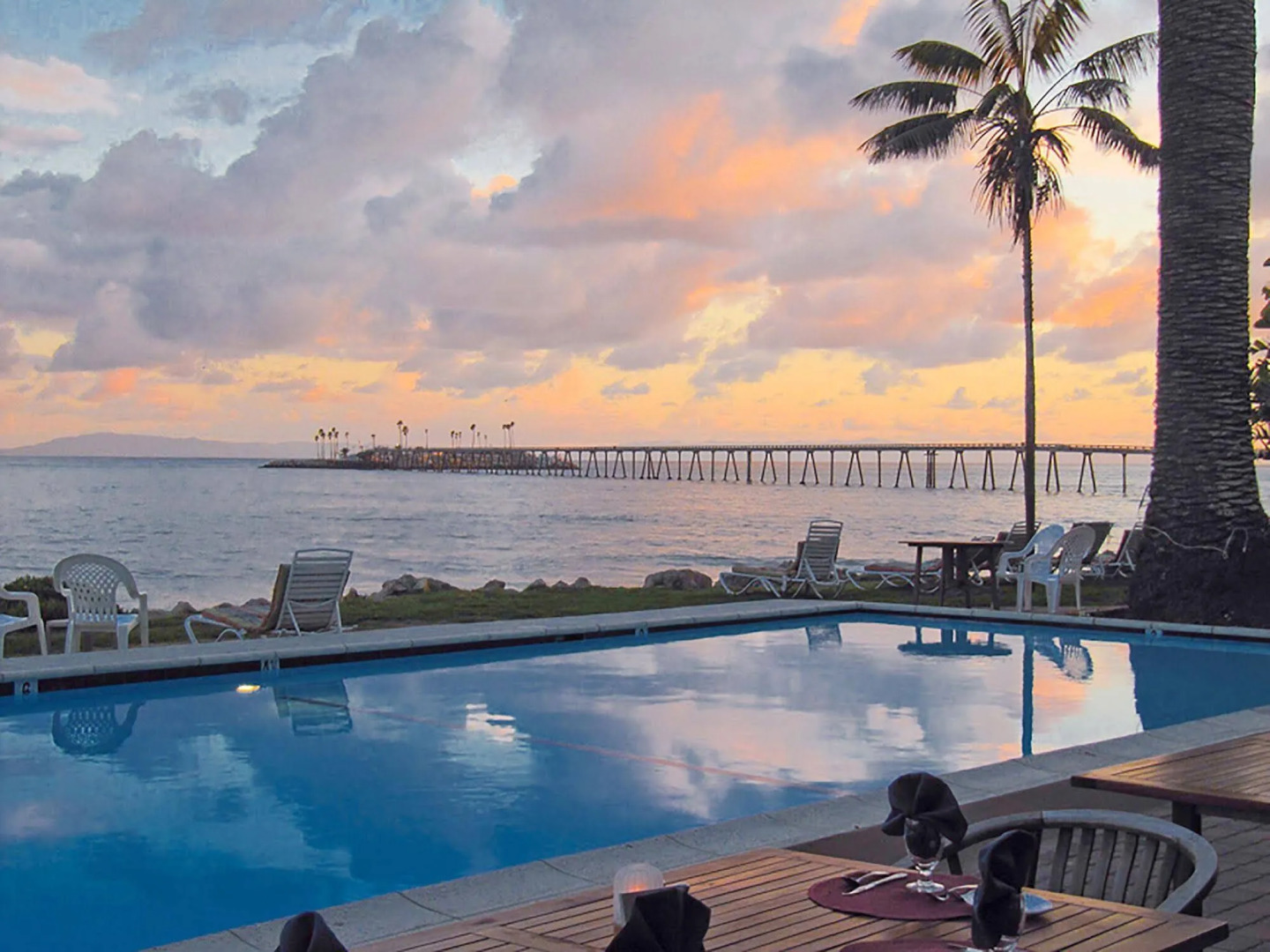 Cliff House Inn On The Ocean