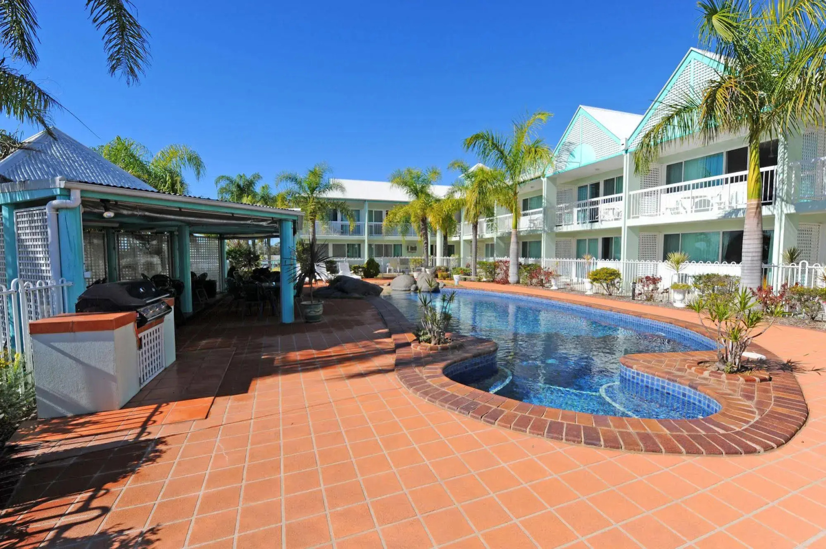 Reef Adventureland Motel