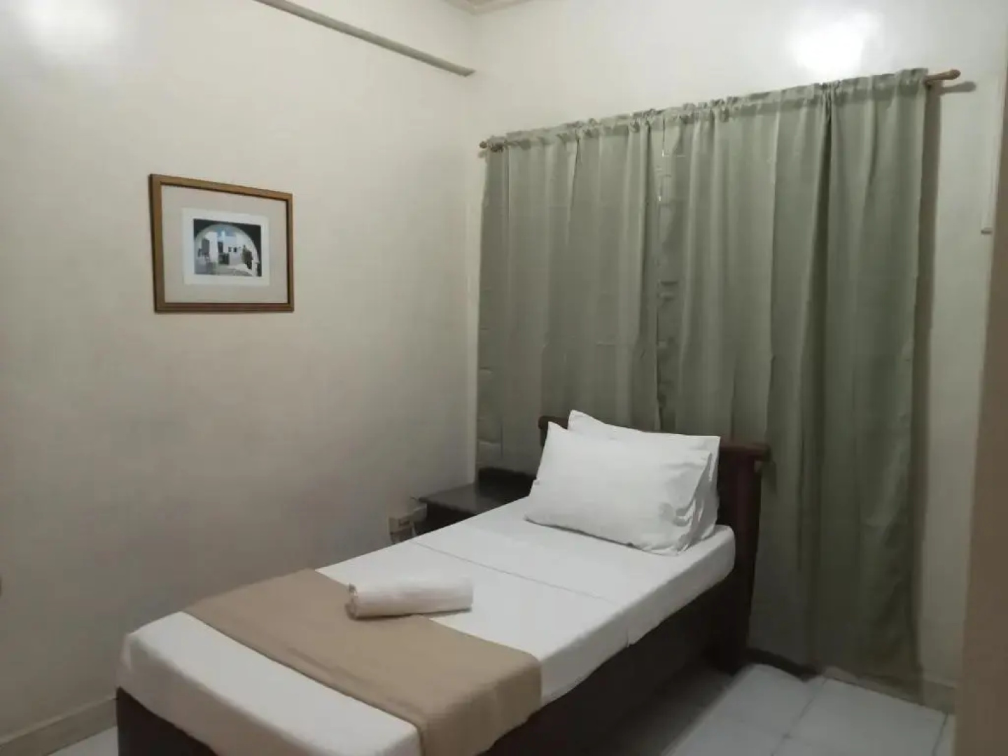 RedDoorz at Casa Marabella Villamonte Bacolod City