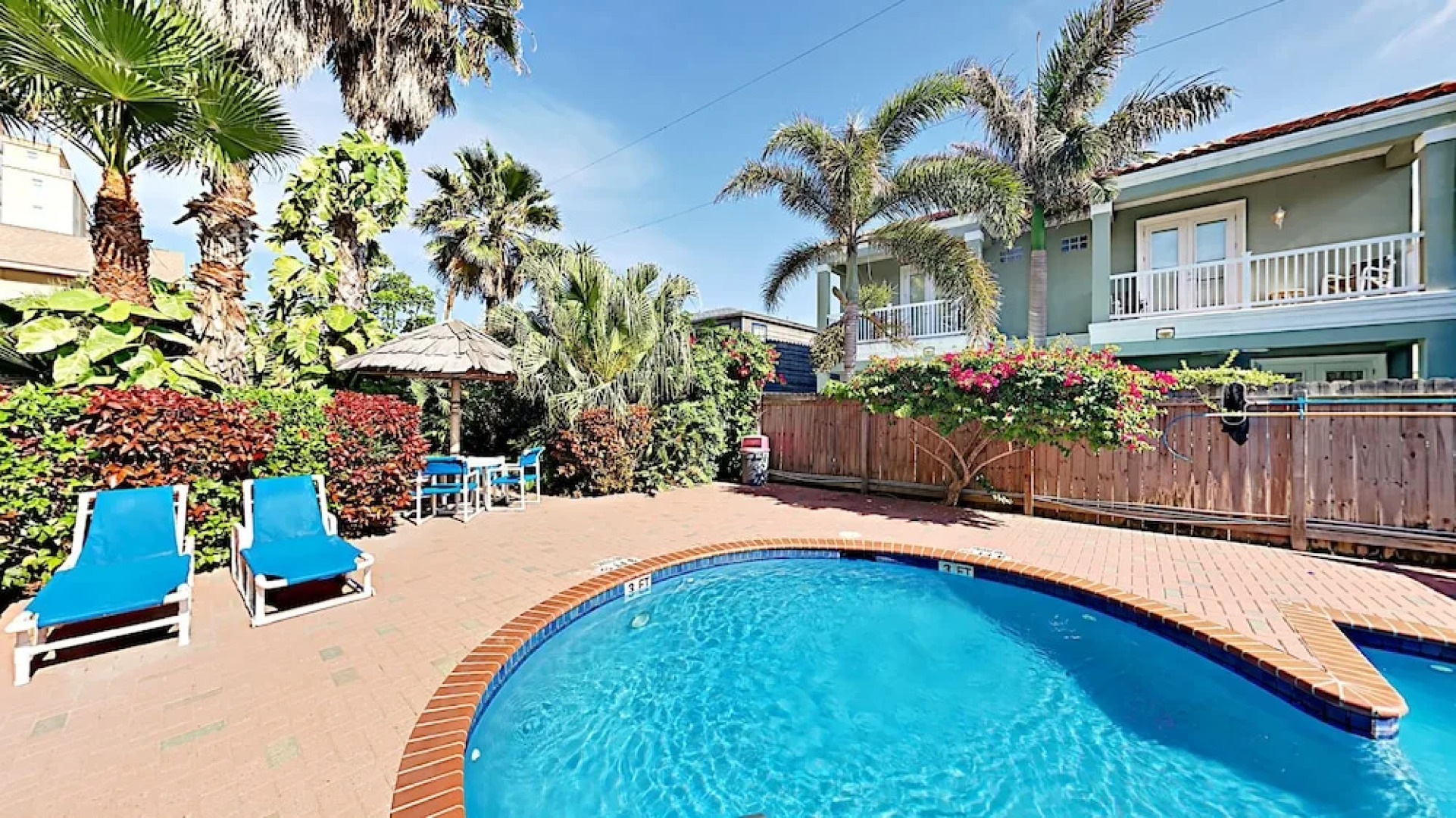 121E Venus Lane Condo - 1 Br condo by RedAwning