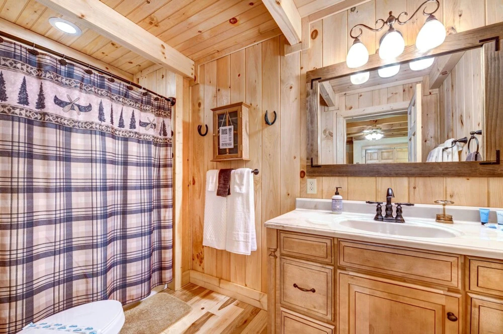 Waynesville Cabin w/ Covered Deck & Fire Pit!