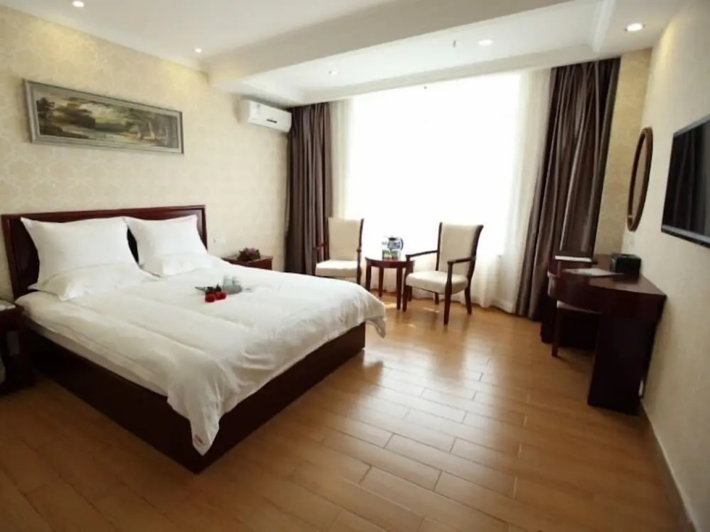 GreenTree Business Inn HuiZhou South Railway Station DanShui RenMin Road Business Hotel