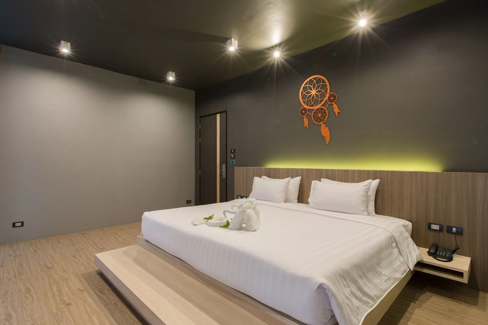 Nai Yang Beach Hotel