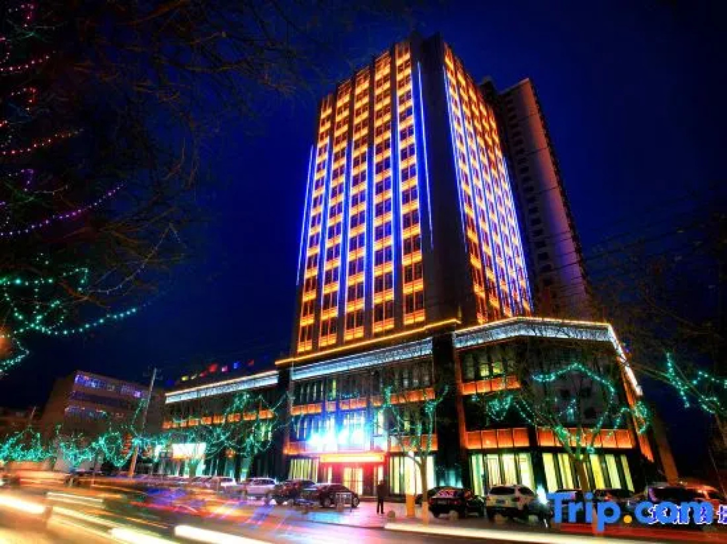 Jiuquan Longteng Hotel