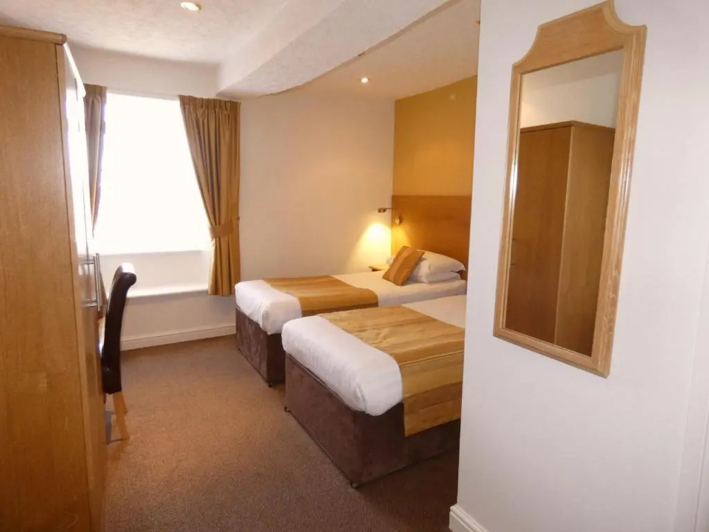 The Old Ginn House Inn