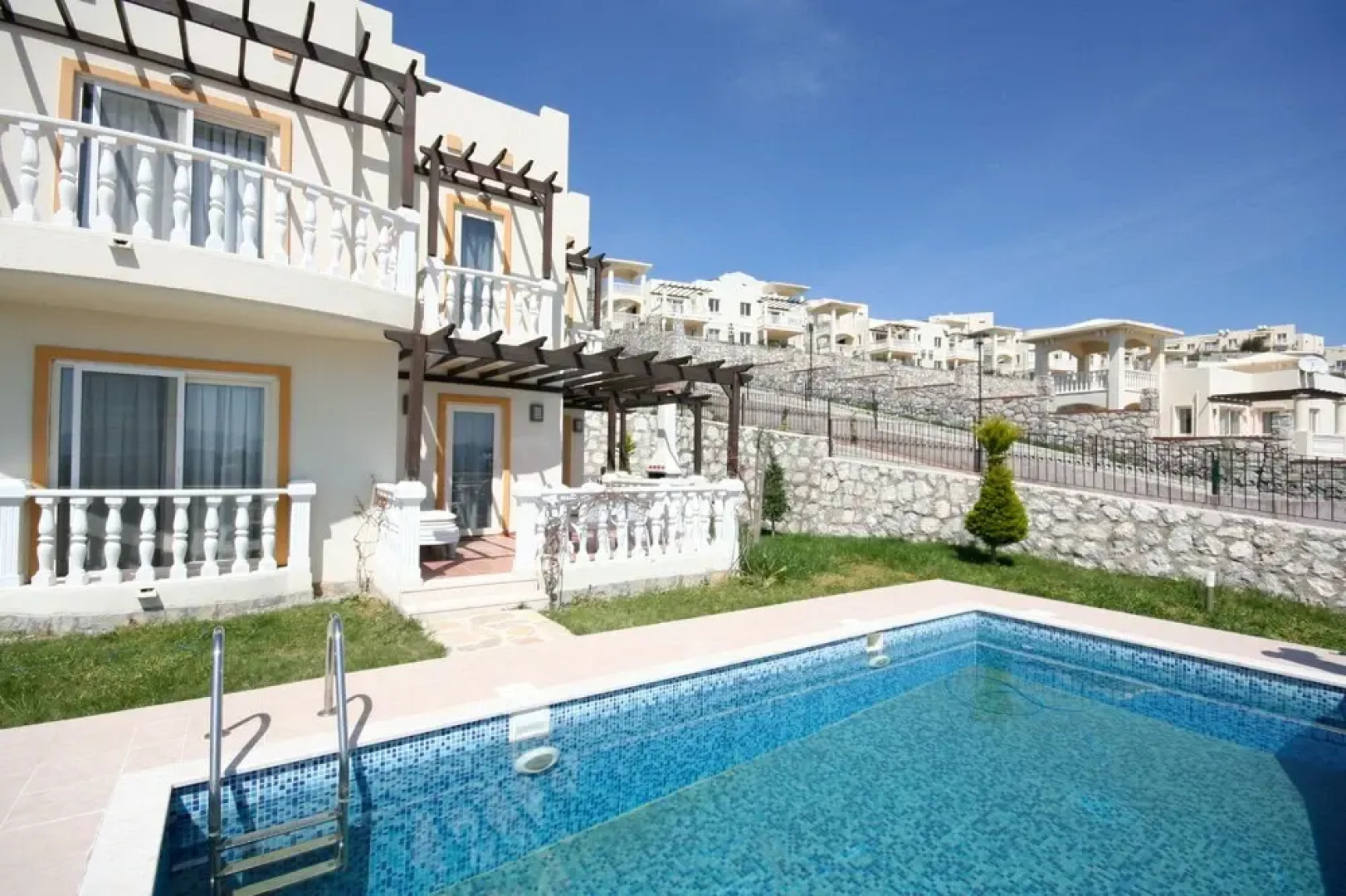 Important Group Turqouise Villa Katrina