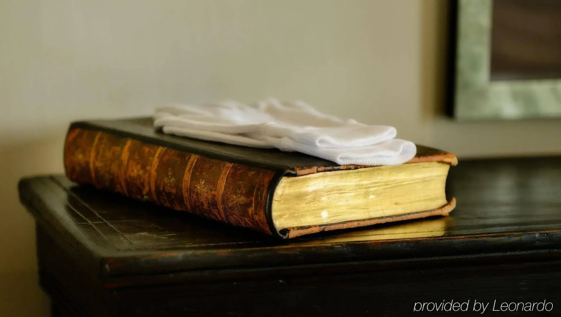 The Woodbridge Waterfront Rooms.