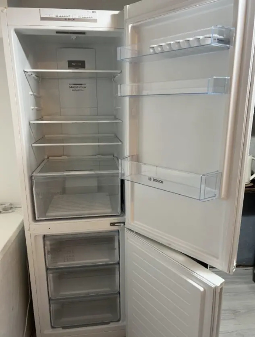 Апартаменты на улице Братьев Серебряковых 14