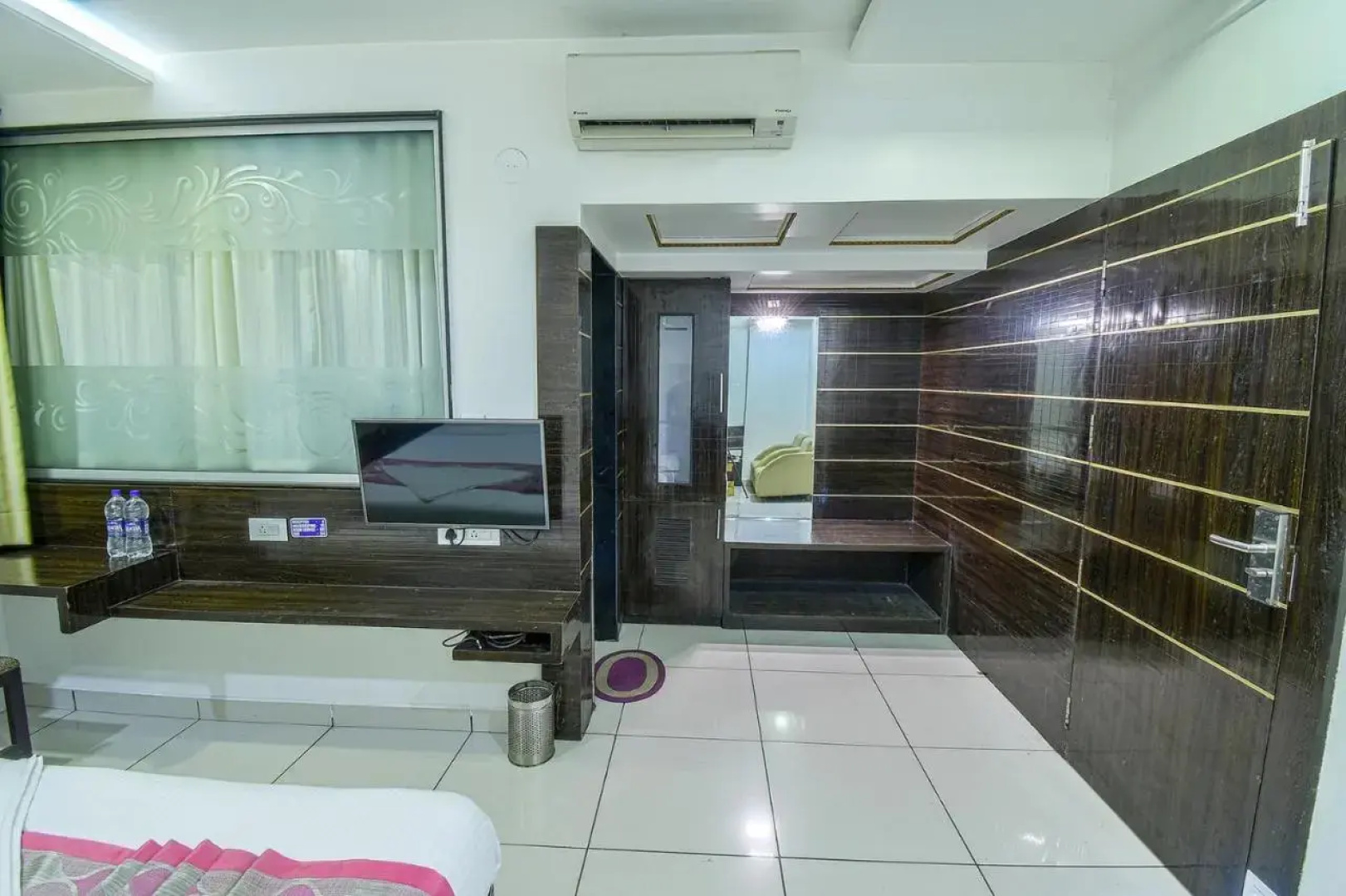 Hotel Radiant