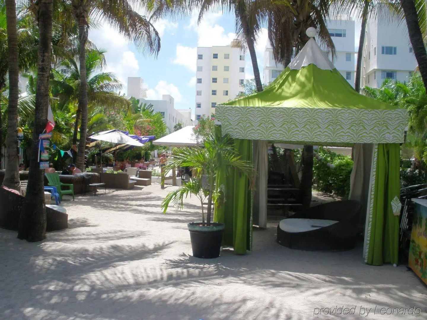 Marseilles Beachfront Hotel