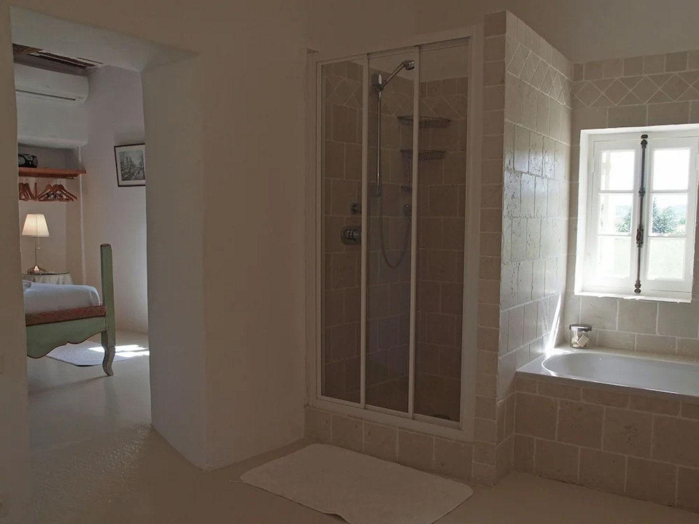 Enticing Villa With Private Swimming Pool in Oppede