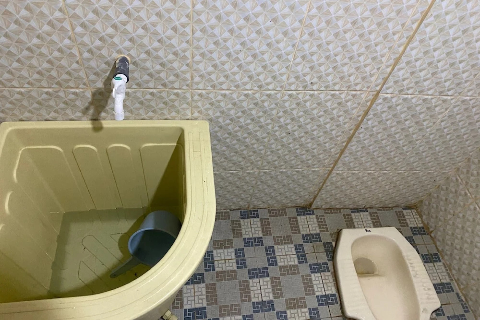 Hotel O Kebun Manis Homestay Near Lapangan Bola Volly Batu Kumbung