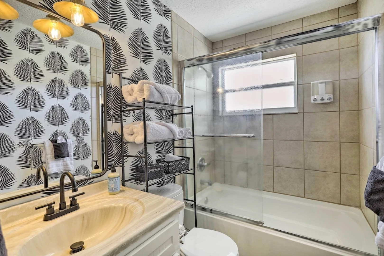 Merritt Island Home: Fire Pit & Canal Access!