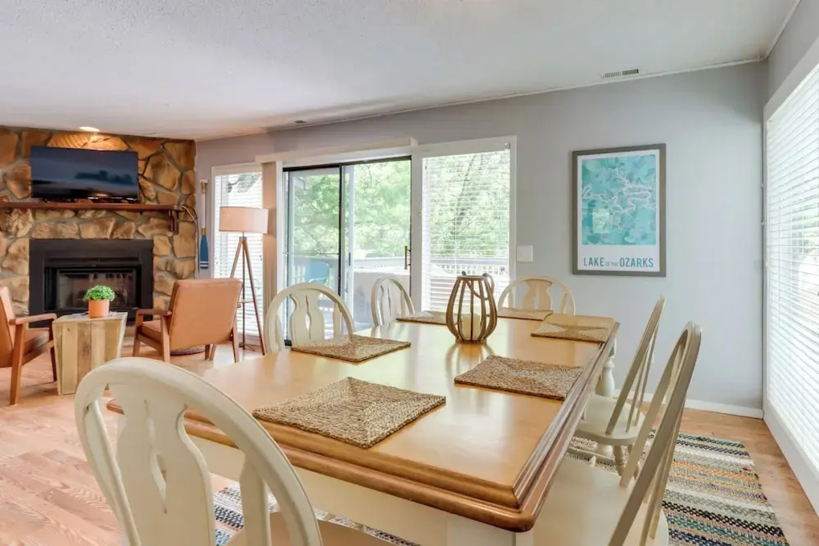 Lakefront Retreat in the Heart of Osage Beach!