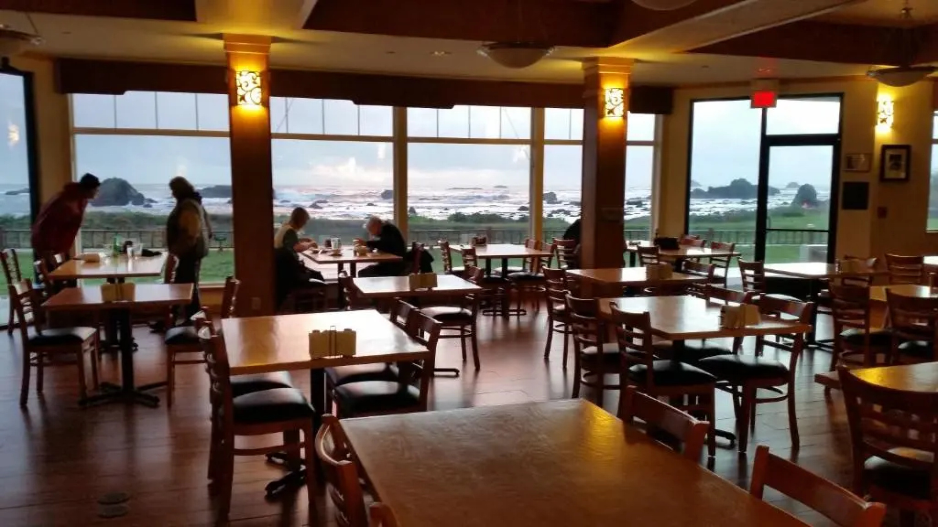 Oceanfront Lodge