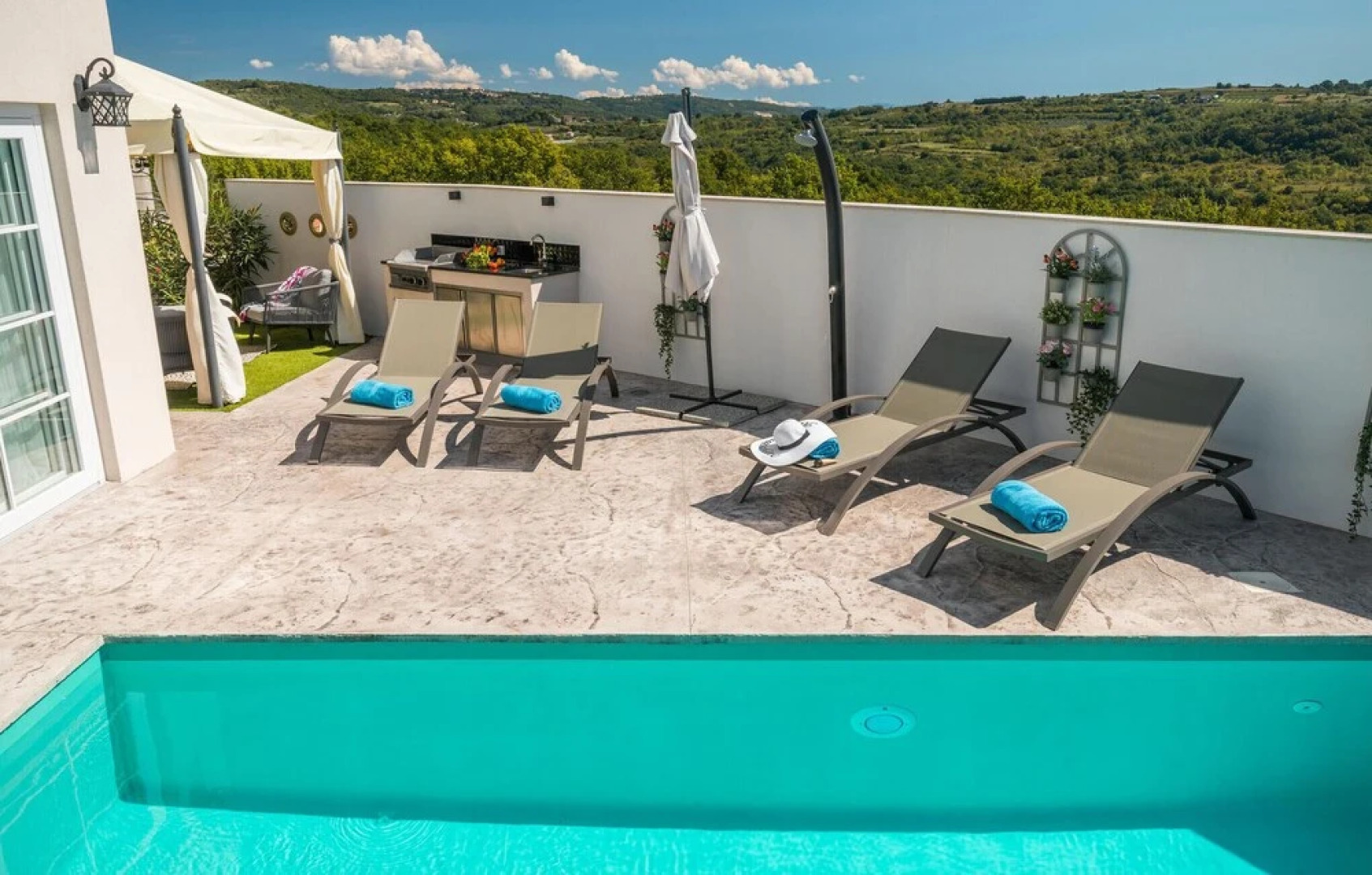 Awesome Home in Krasica With Outdoor Swimming Pool, Wifi and 2 Bedrooms