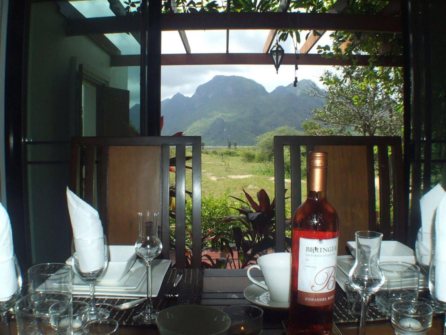 Mountain Breeze Villa