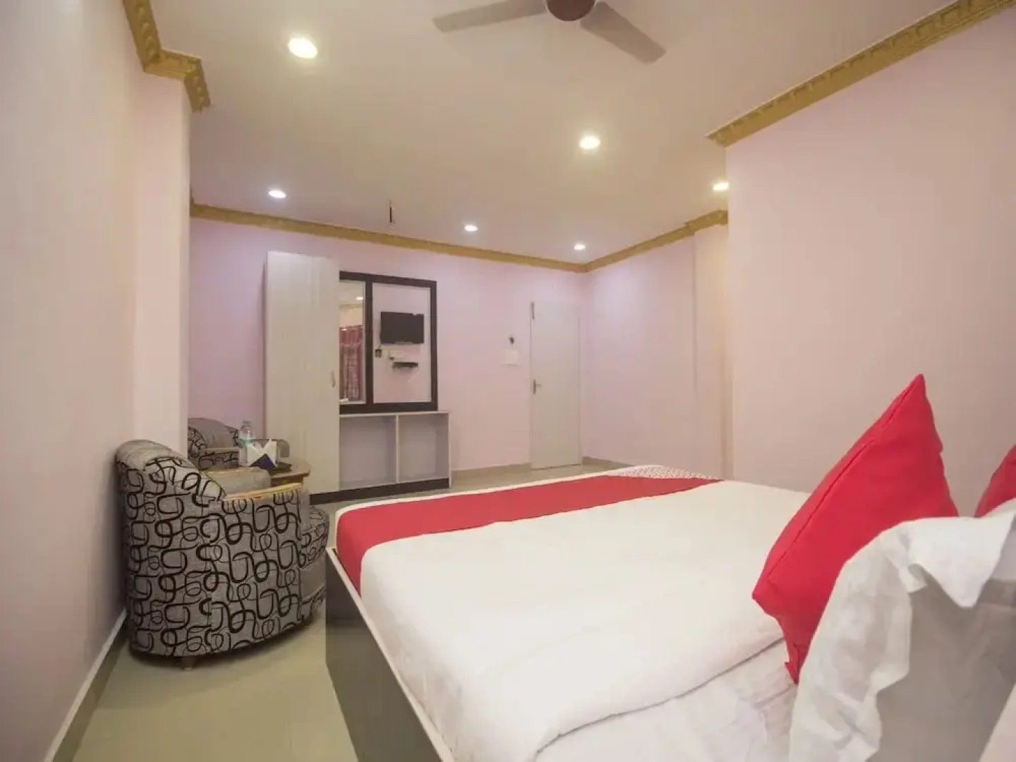 Garg Residency By OYO Rooms