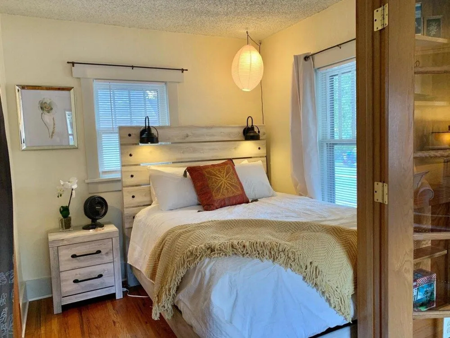 Cozy Bungalow in Downtown Loveland w/Free Bikes!