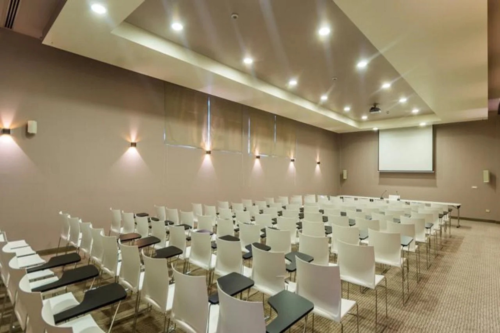 Palmon Bay Hotel & Spa