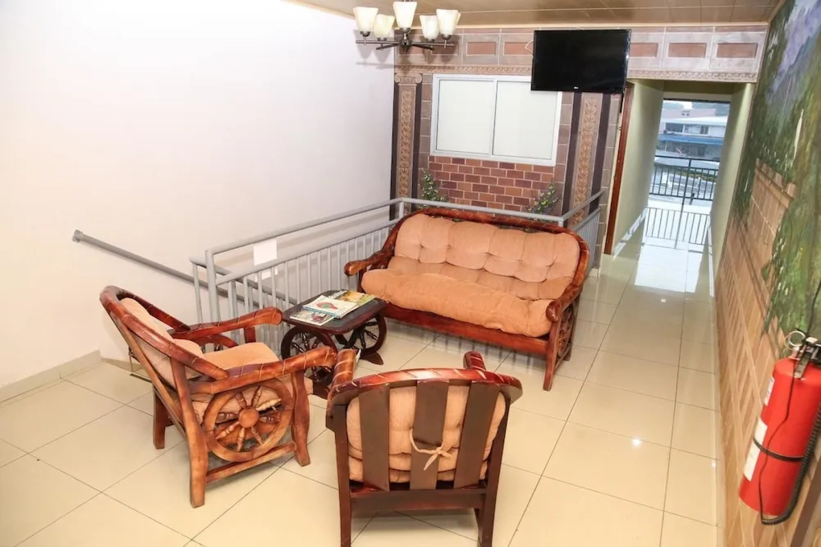 JL Serracin Apart Hotel