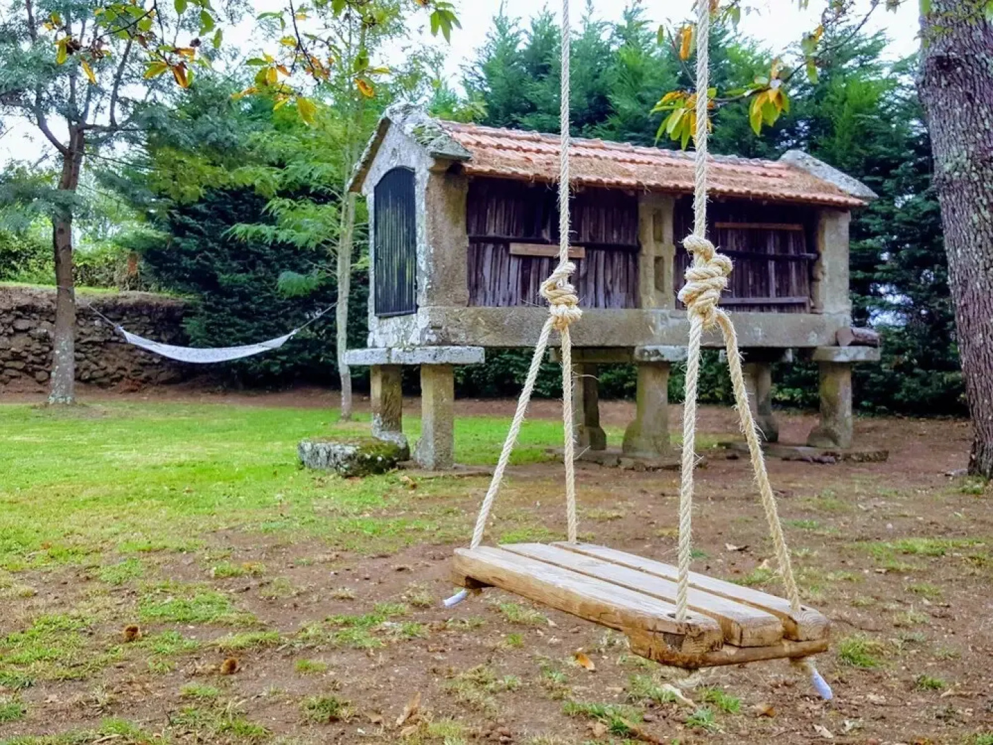 Stylish Property with Swimming Pool & Garden in Pontevedra near Portugal