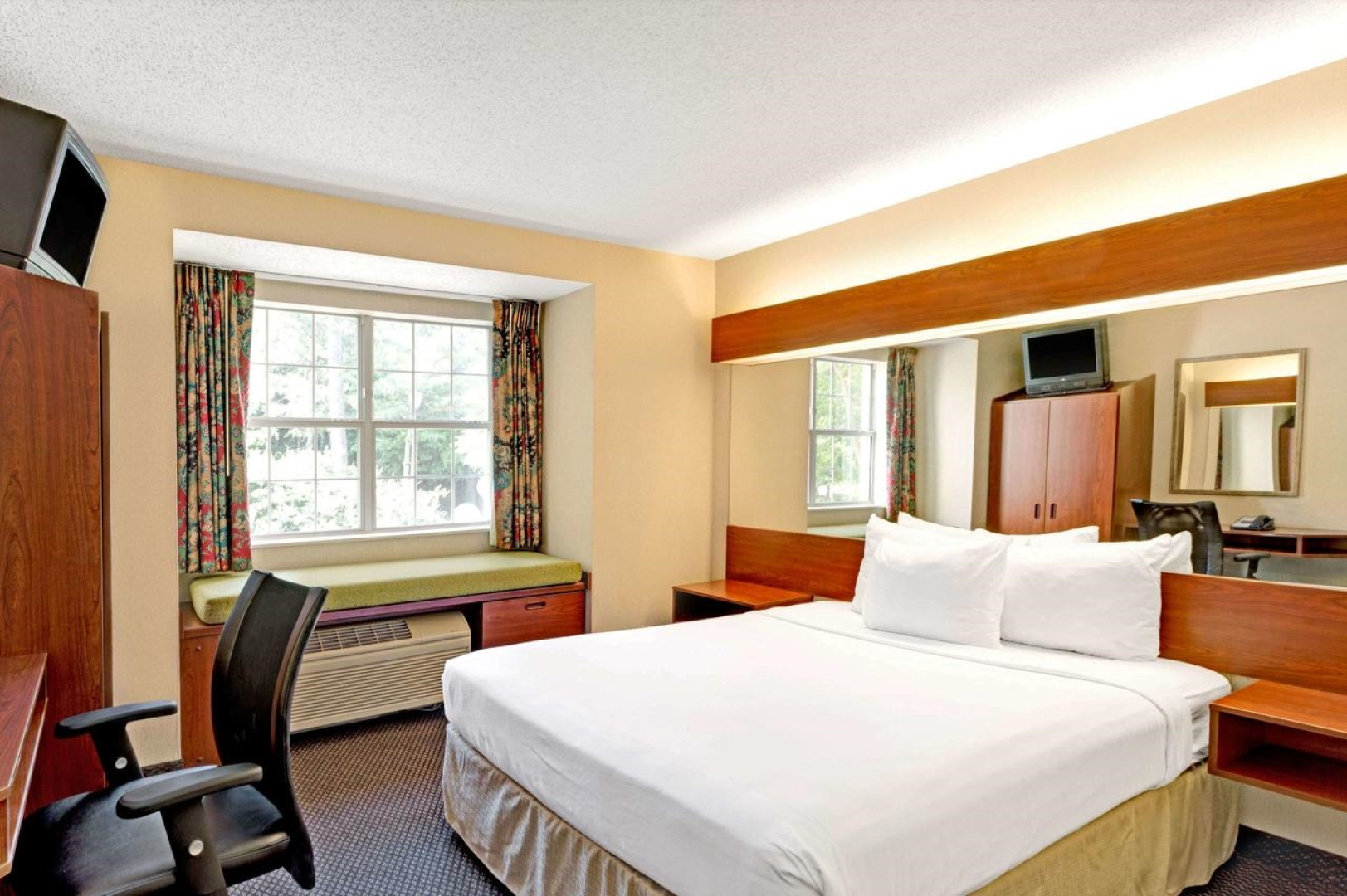 Microtel Inn & Suites by Wyndham Perimeter Center