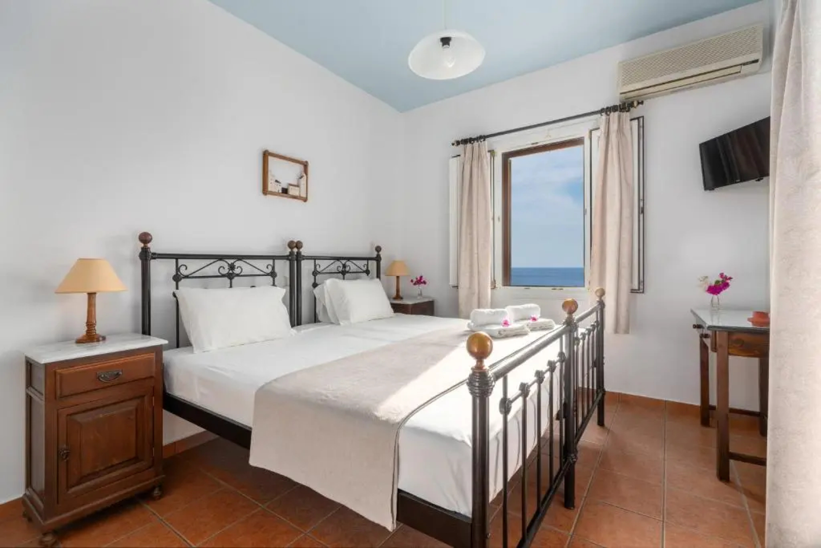 Regginas Apartments