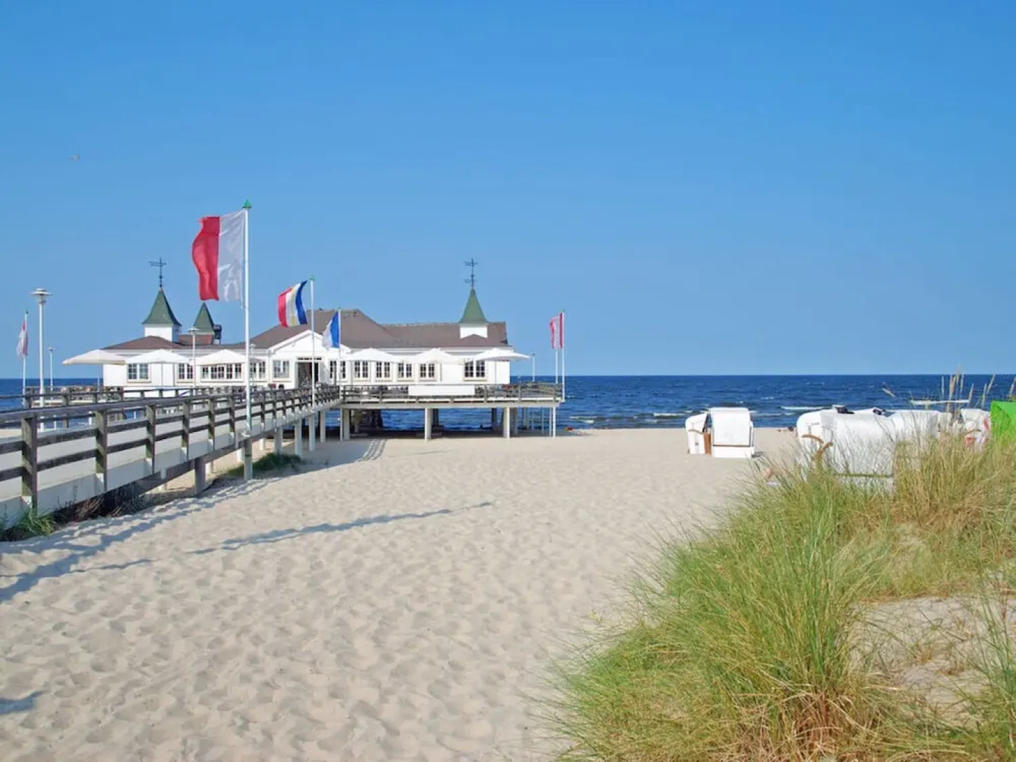 Holiday Apartment Harbor Flair