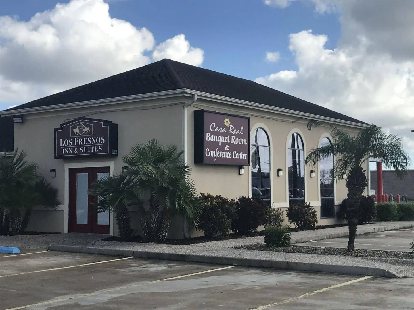 Los Fresnos Inn and Suites