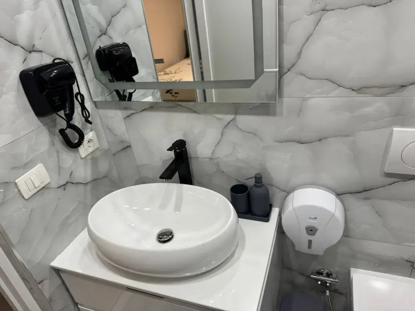 London Restaurant Hotel