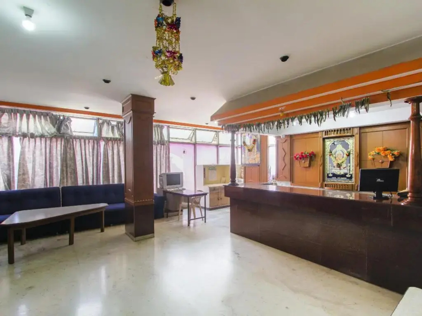 Hotel Mayura Inn by OYO Rooms
