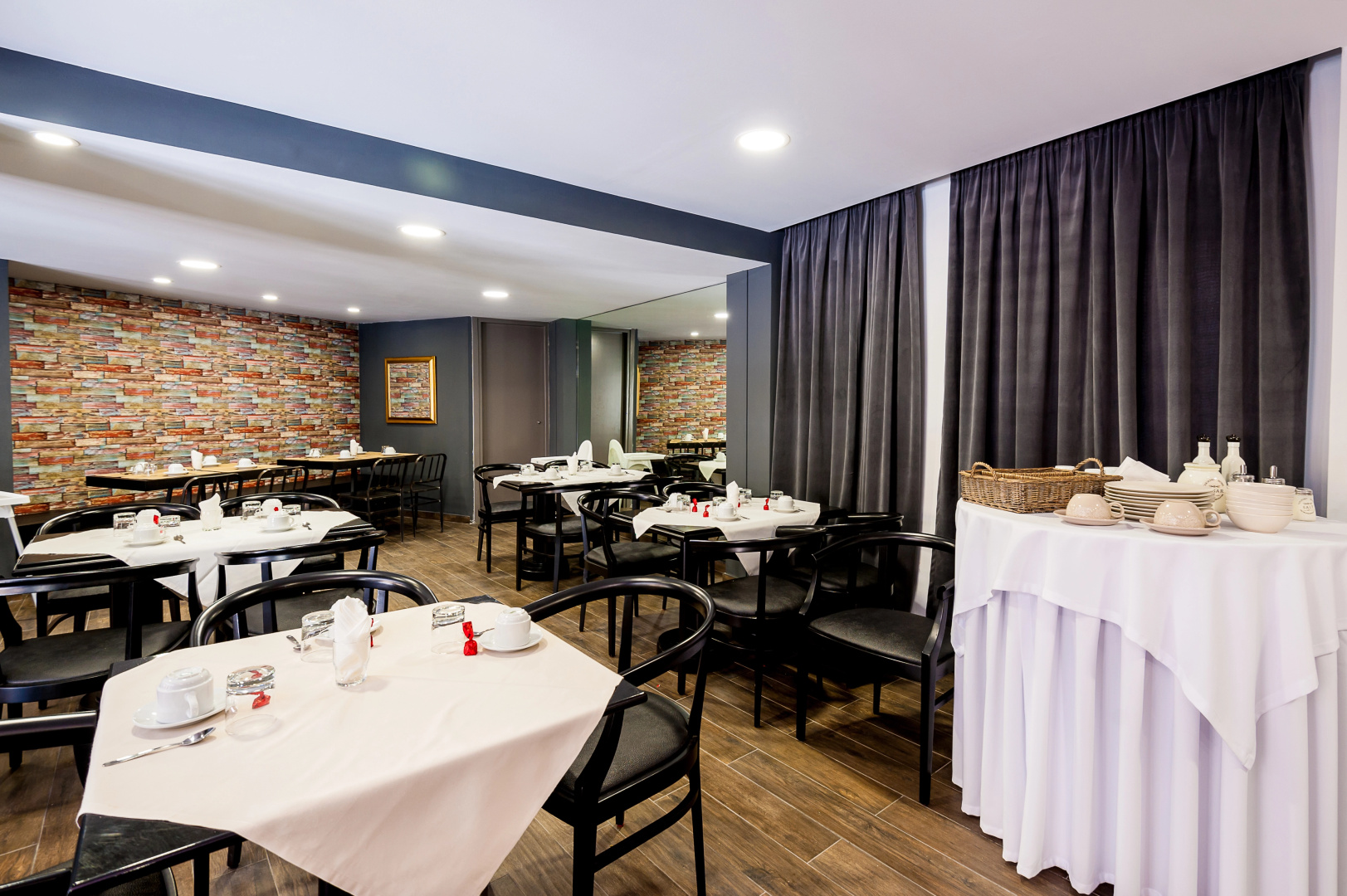 Elina Hotel Apartments