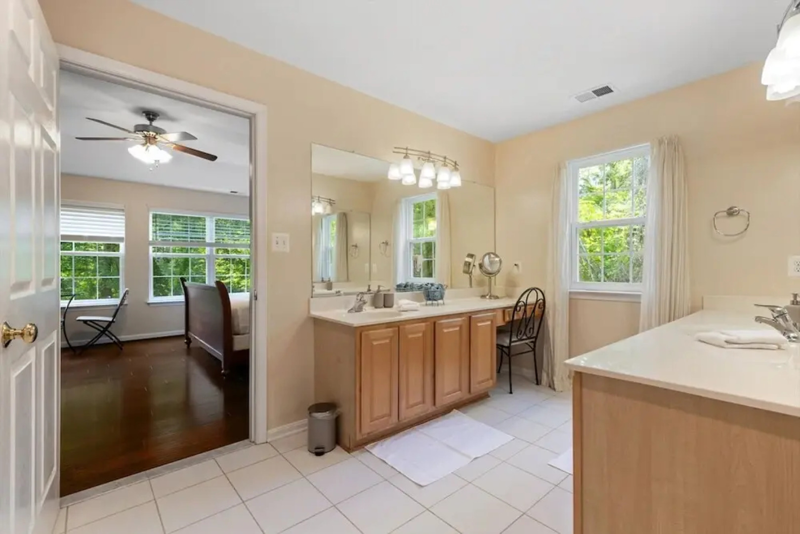 Entire 4 BR in Beloved DC Area Takoma Park