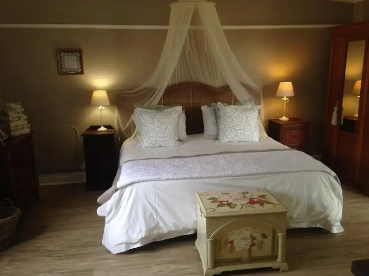 Happy Lands Self Catering B&B