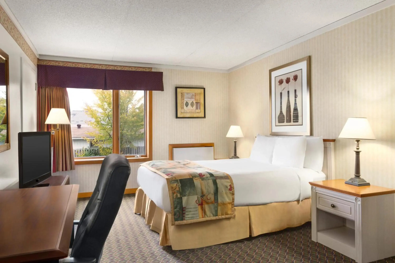 Travelodge by Wyndham Owen Sound