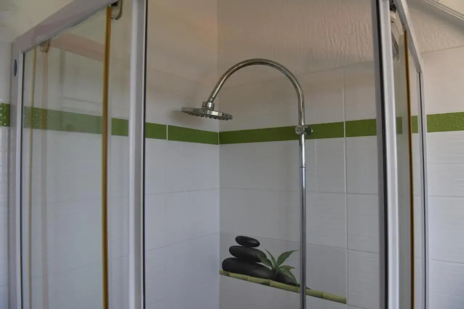 Les Petites Fleurs de Poirier