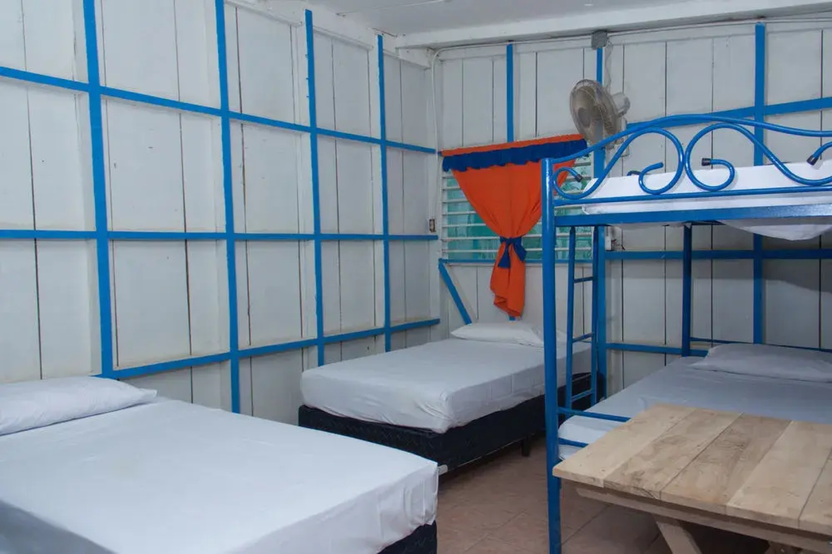 Hostel Los March