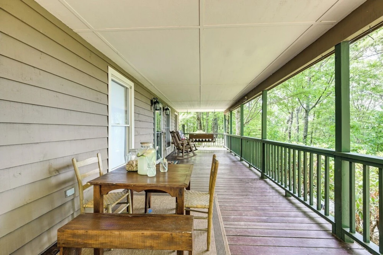 Near Highlands: 36-acre Scaly Mountain Lodge