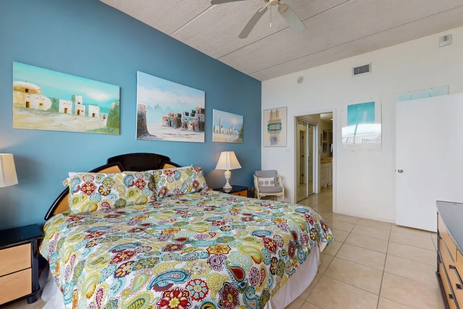 Suntide III Condominiums