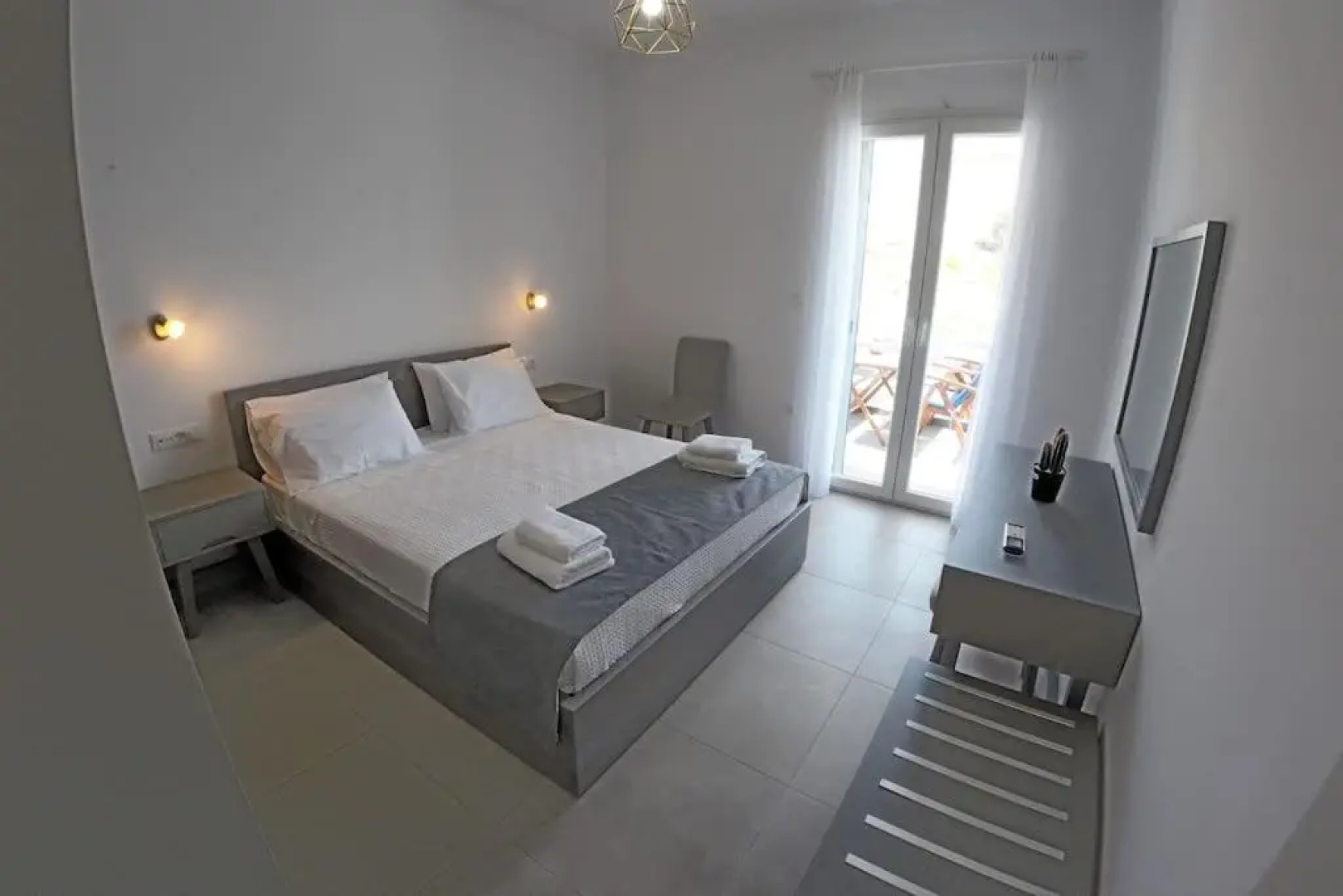 1Path Pelican Mykonos Super Paradise Beach House
