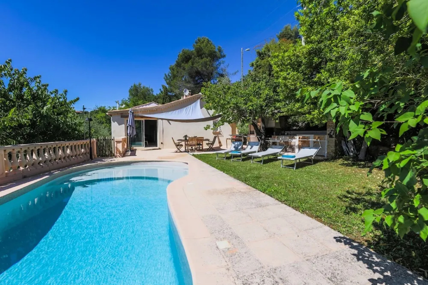 Castagniers Soutrane VI4144