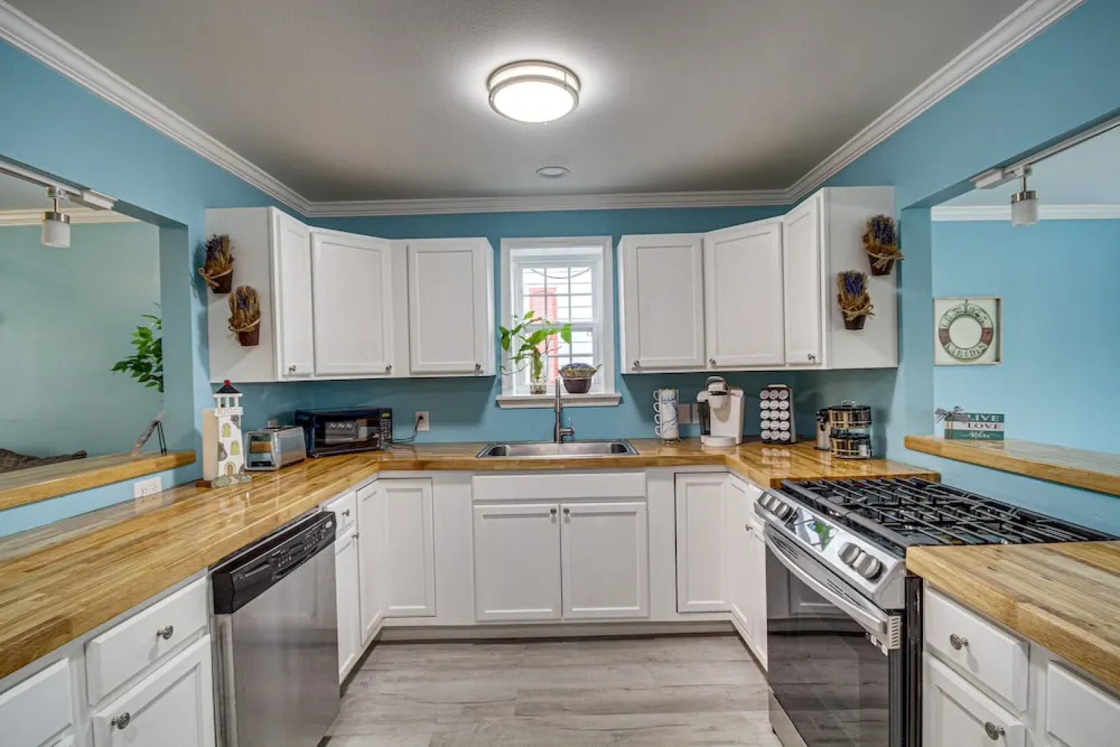 Gulfport Vacation Rental w/ Patio & Game Room!