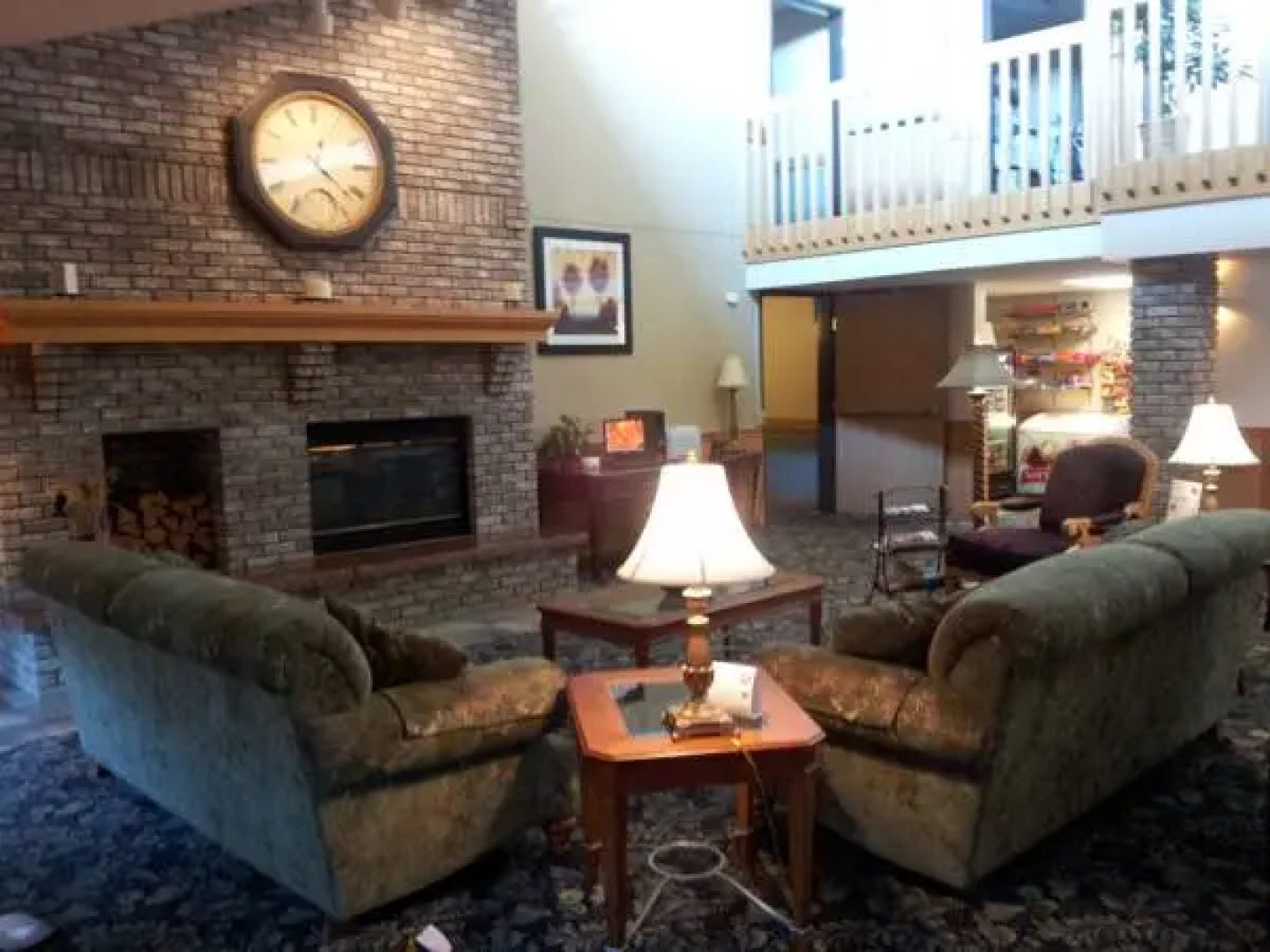 Cobblestone Hotel & Suties - Wisconsin Rapids