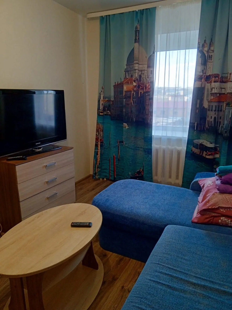 Апартаменты на проспекте Космонавтов 15