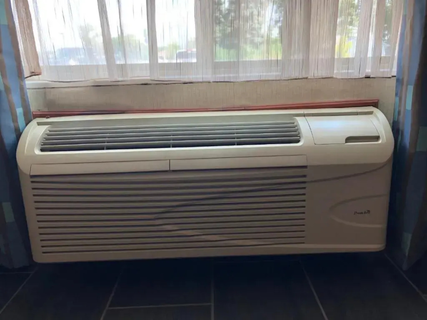 Country View Inn & Suites