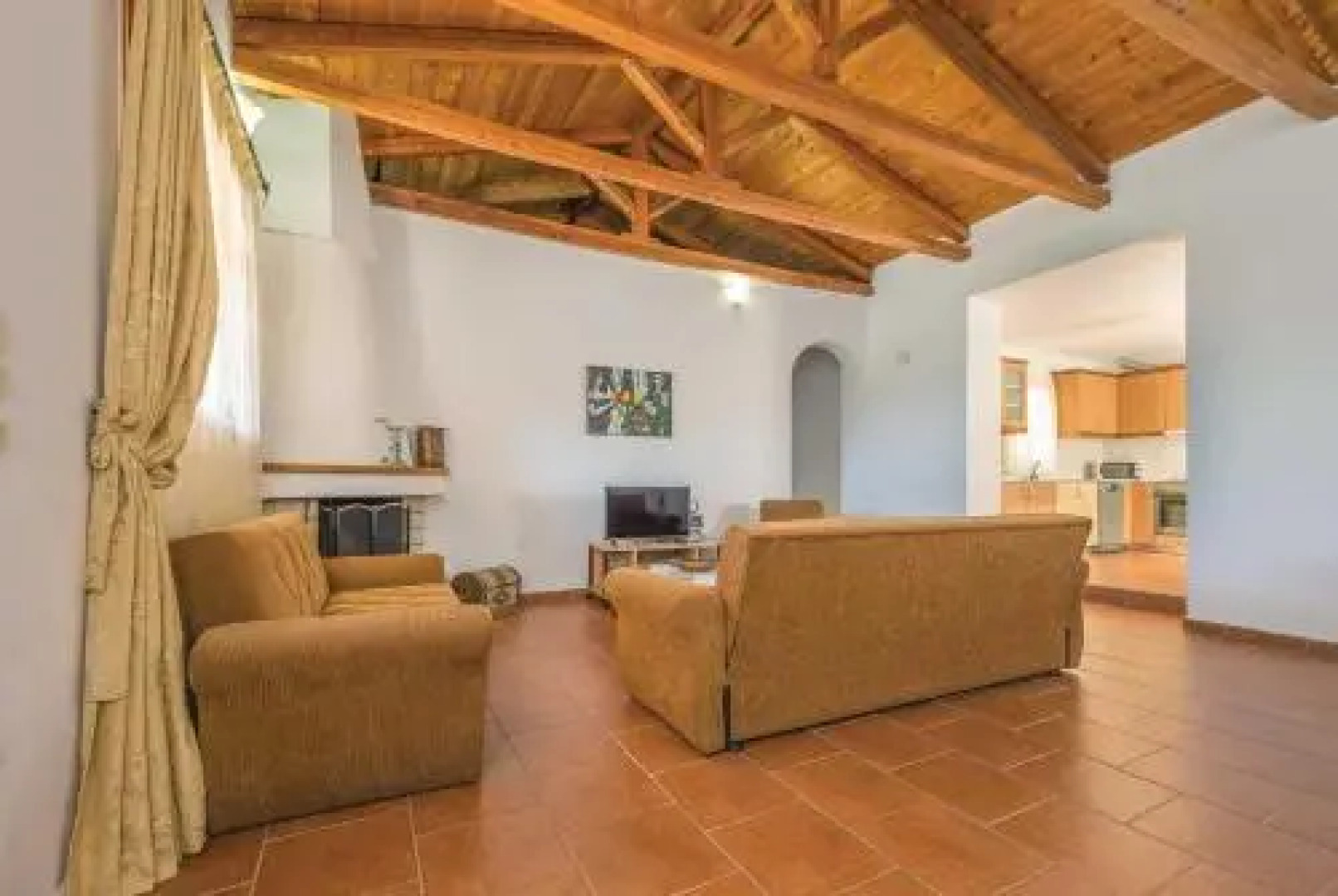 Daphne Aghios Nikolaos Peloponnese