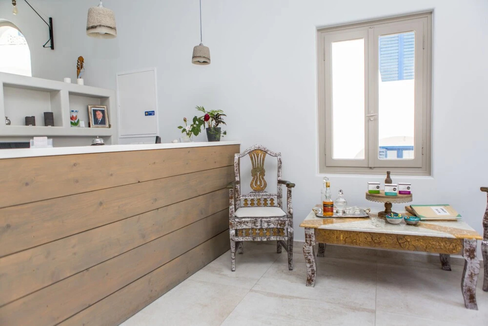 Jason Studios & Apartments