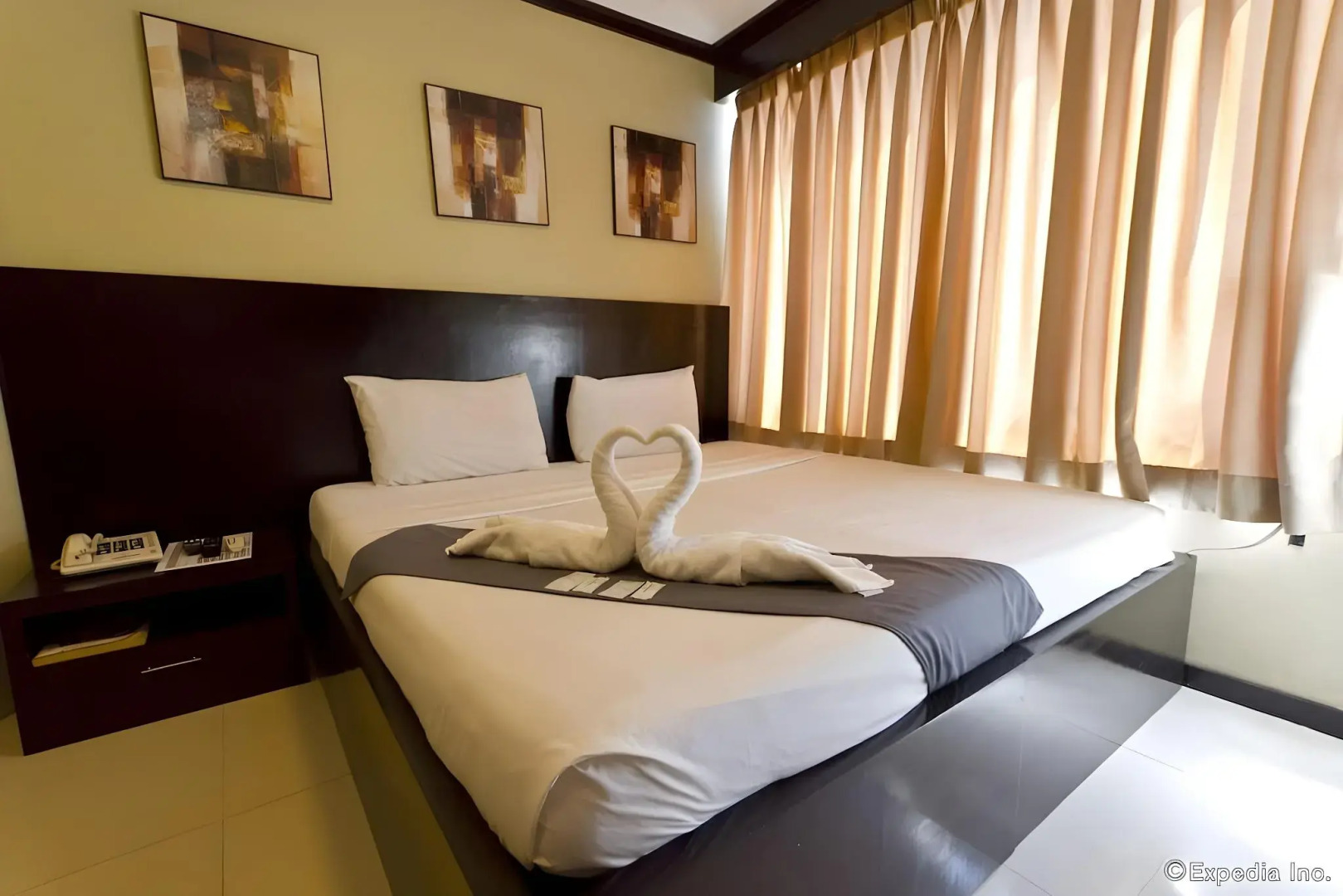 Richmond Plaza Hotel