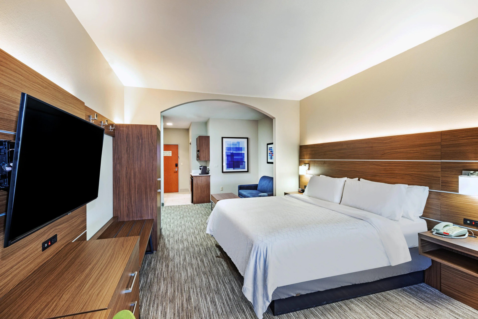 Holiday Inn Express Hotel and Suites Pryor by IHG